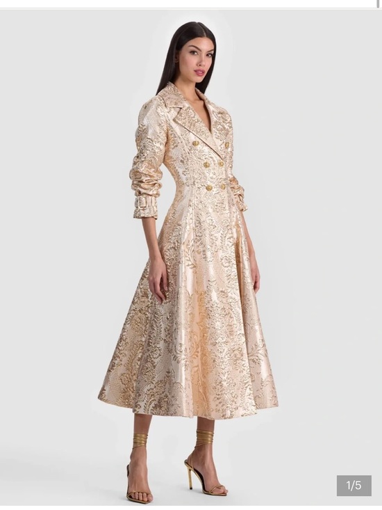 Alice + Olivia Jackets & Blazers - Alice + Olivia Gold jacquard Trench Coat Ellie 4 New $1,500